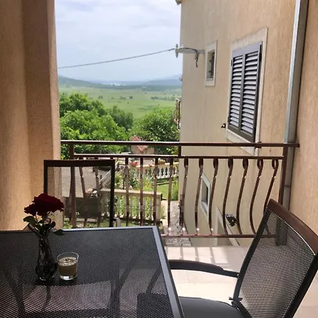 Ana Apartament Vrlika