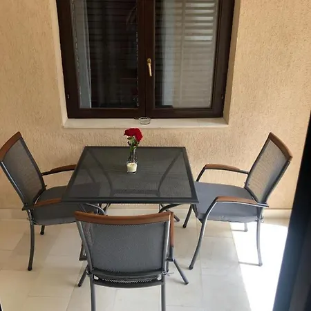 Ana Apartment Vrlika