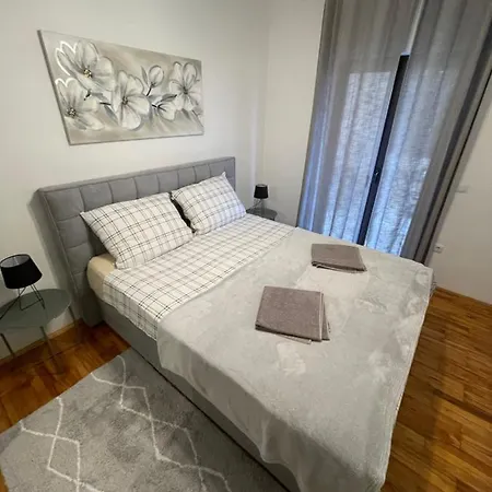 Ana Apartment Vrlika