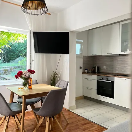 Ana Apartamento