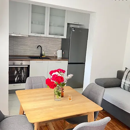 Apartment Ana *