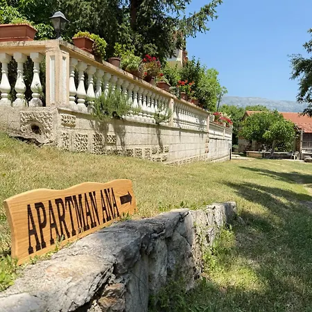 Ana Apartment Vrlika